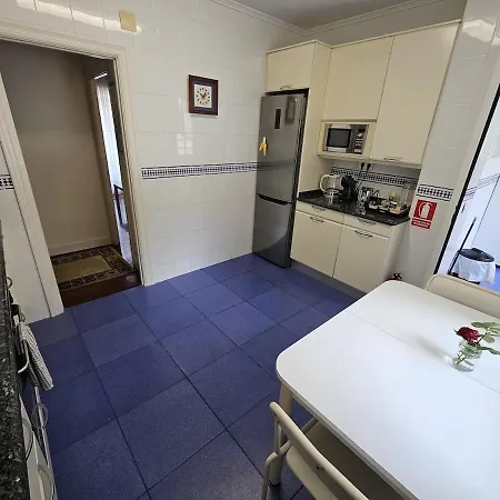 Bright In Parque Etxebarria With Parking Апартаменты *