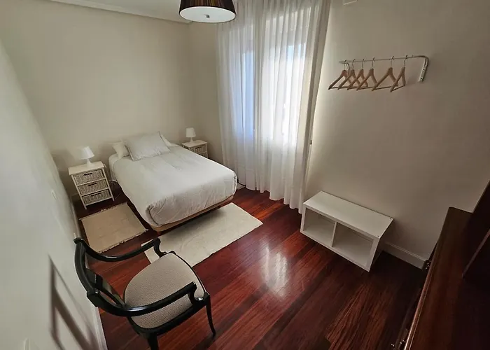 Apartment Bright In Parque Etxebarria With Parking Bilbao